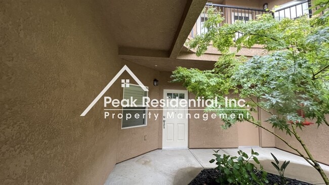 Building Photo - 2 br, 2 bath House - 1000 Moon Circle #1016