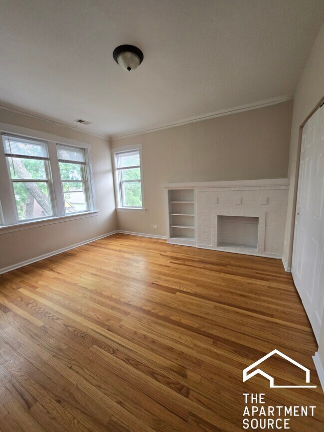 Foto del edificio - 3747 W Sunnyside Ave