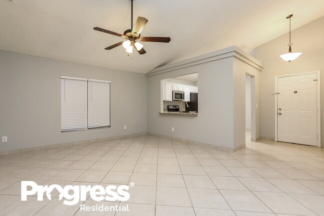 Foto del edificio - 1044 Sheeler Hills Dr