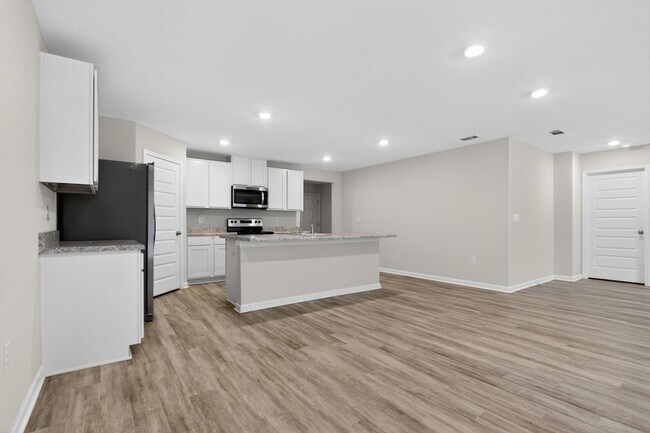 Foto del edificio - 6817 Interlachen Ln
