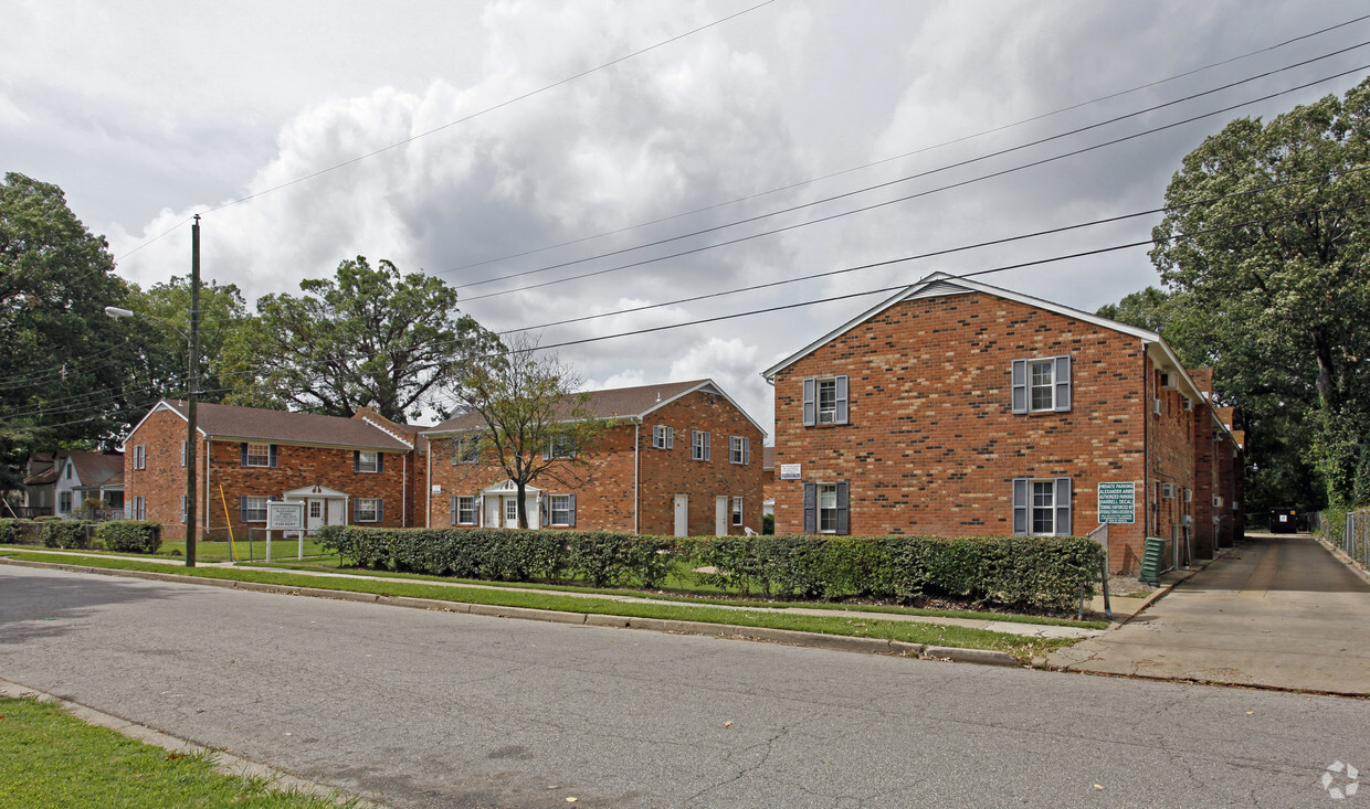 Primary Photo - Alexander Arms