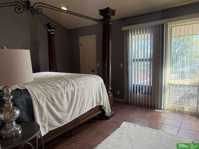 Foto del edificio - 15399 Wycliffe Dr