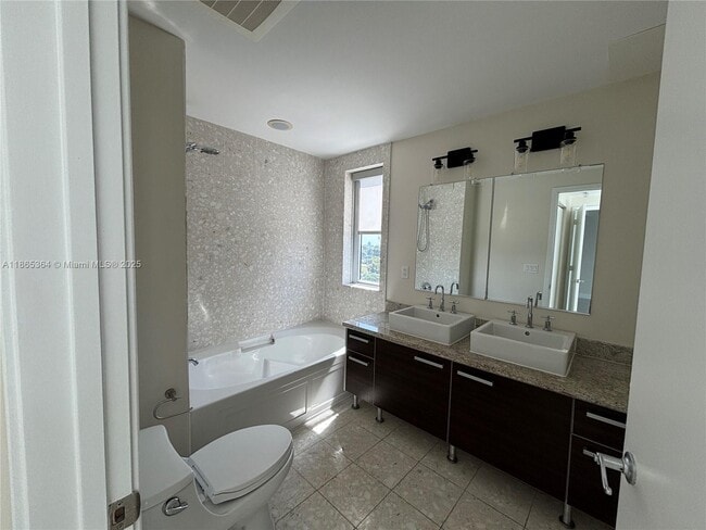 Foto del edificio - 185 SW 7th St