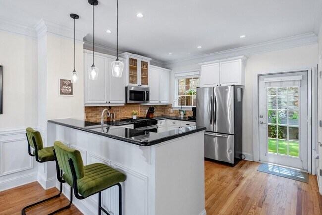 Foto del edificio - 1441 Ashford Creek Cir NE