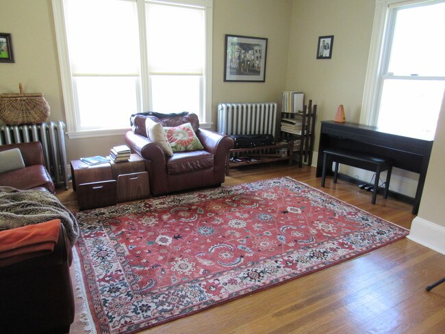 Building Photo - 46 Wait St