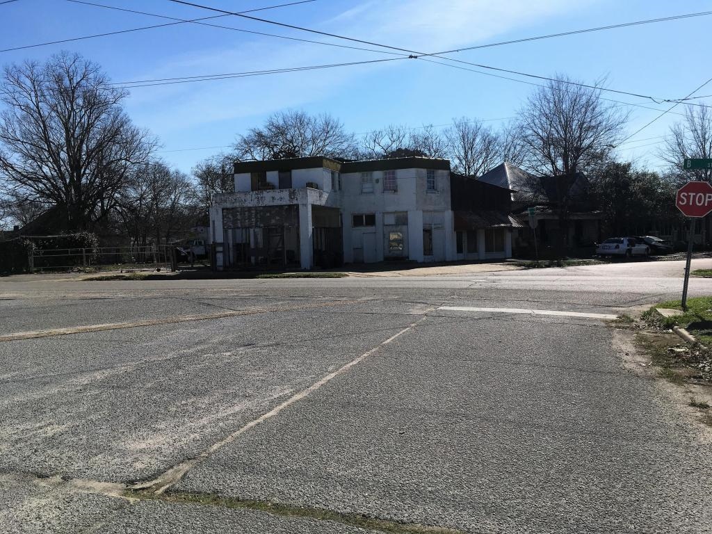 Building Photo - 519 B St
