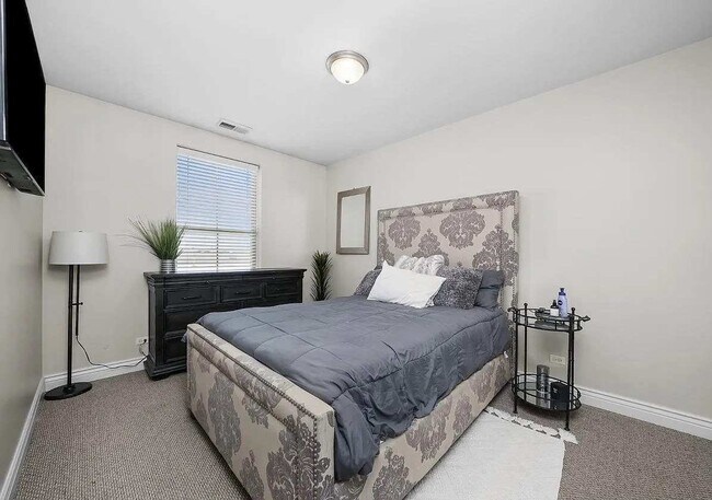 Foto del edificio - 6614 W 65th St