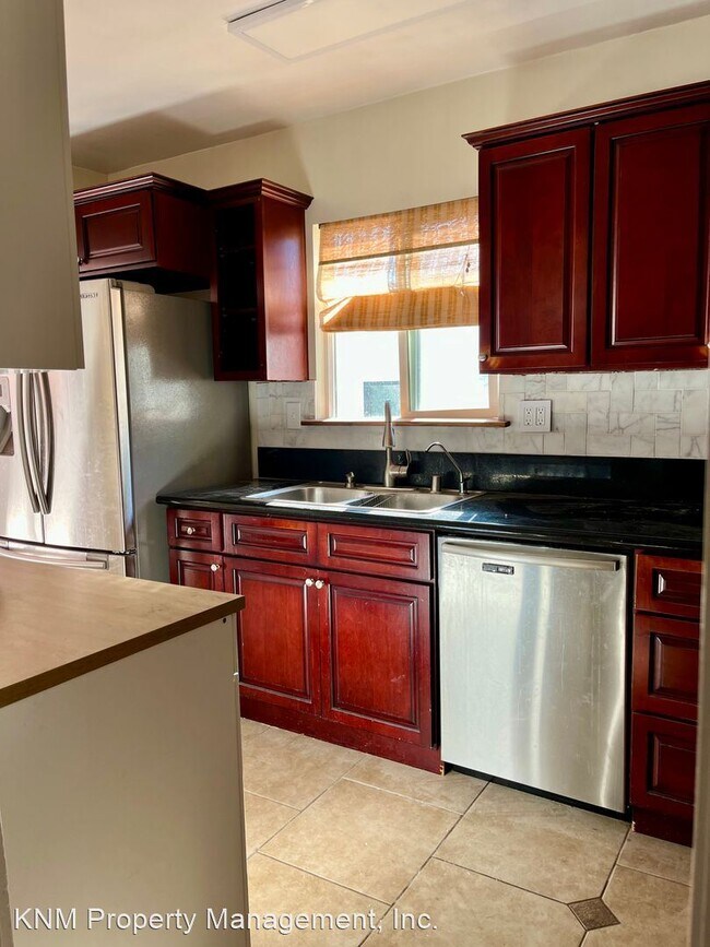 Building Photo - 3 br, 2 bath House - 5336 S. Rimpau Blvd