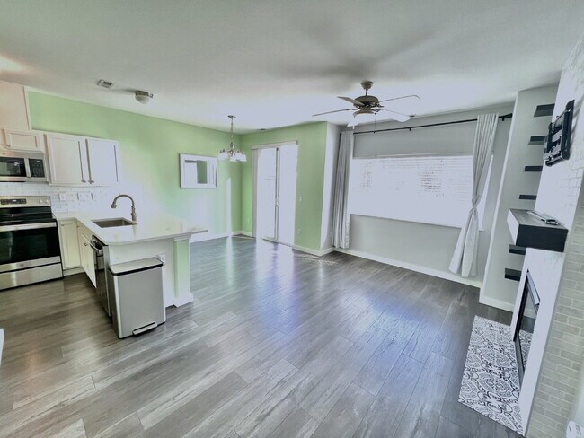 Foto del edificio - Move-In Ready Puyallup Townhome – Central Location, Easy Commute