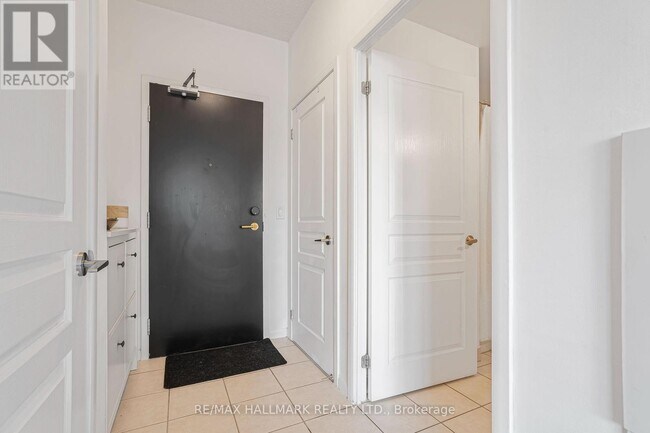 Photo du bâtiment - 18 Yonge St