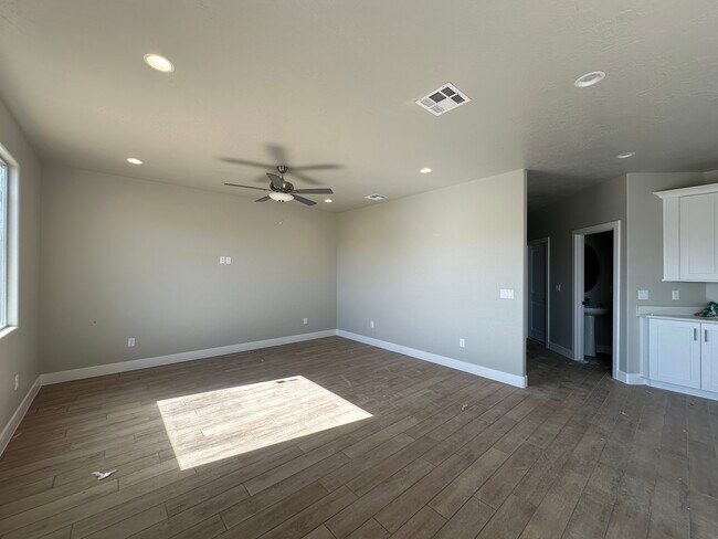Foto del edificio - 408 N 480 W