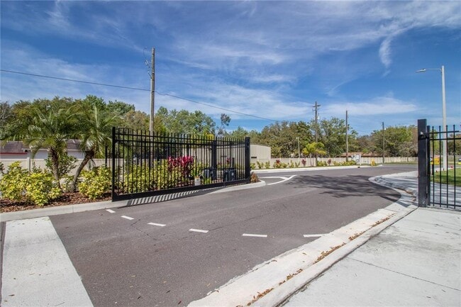 Building Photo - 3333 Pleasant Willow Ct