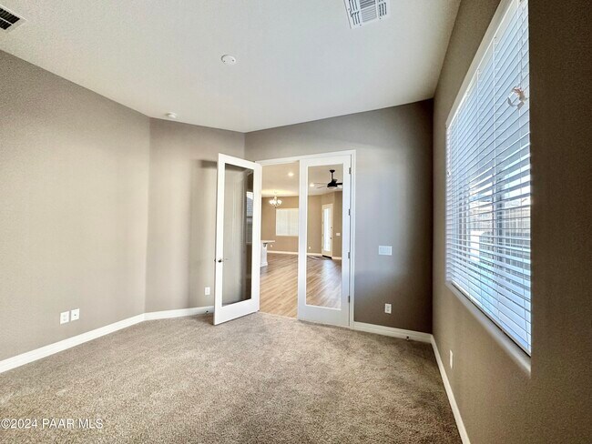 Foto del edificio - 6274 E Stafford St
