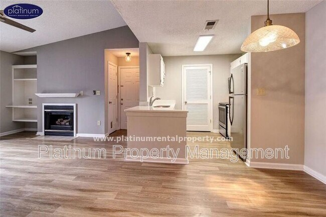 Building Photo - 629 Granville Ct