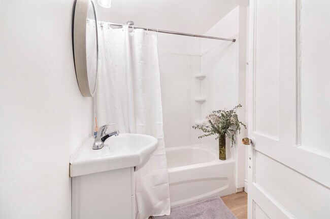 Photo du bâtiment - 1496 Drouillard Rd