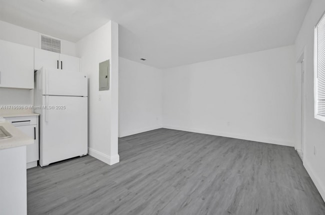 Photo - 740 84th Street House
