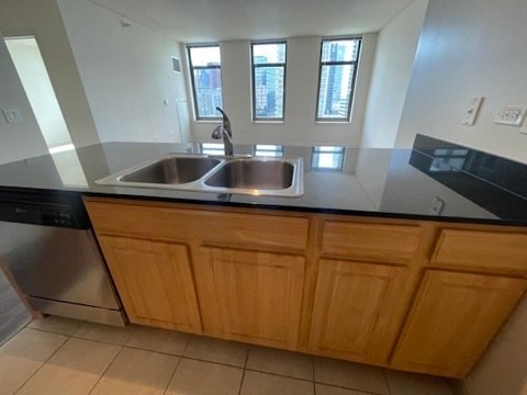 Foto del edificio - 349 N Jefferson St