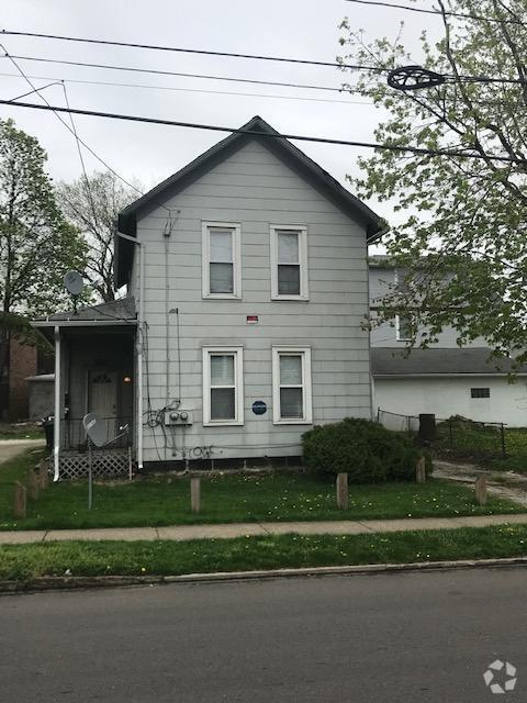 Building Photo - 453 Sumner St