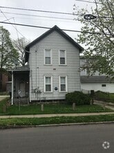 Building Photo - 453 Sumner St