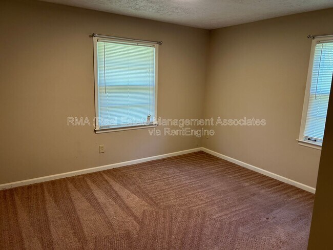 Foto del edificio - 764 Cheatham Rd