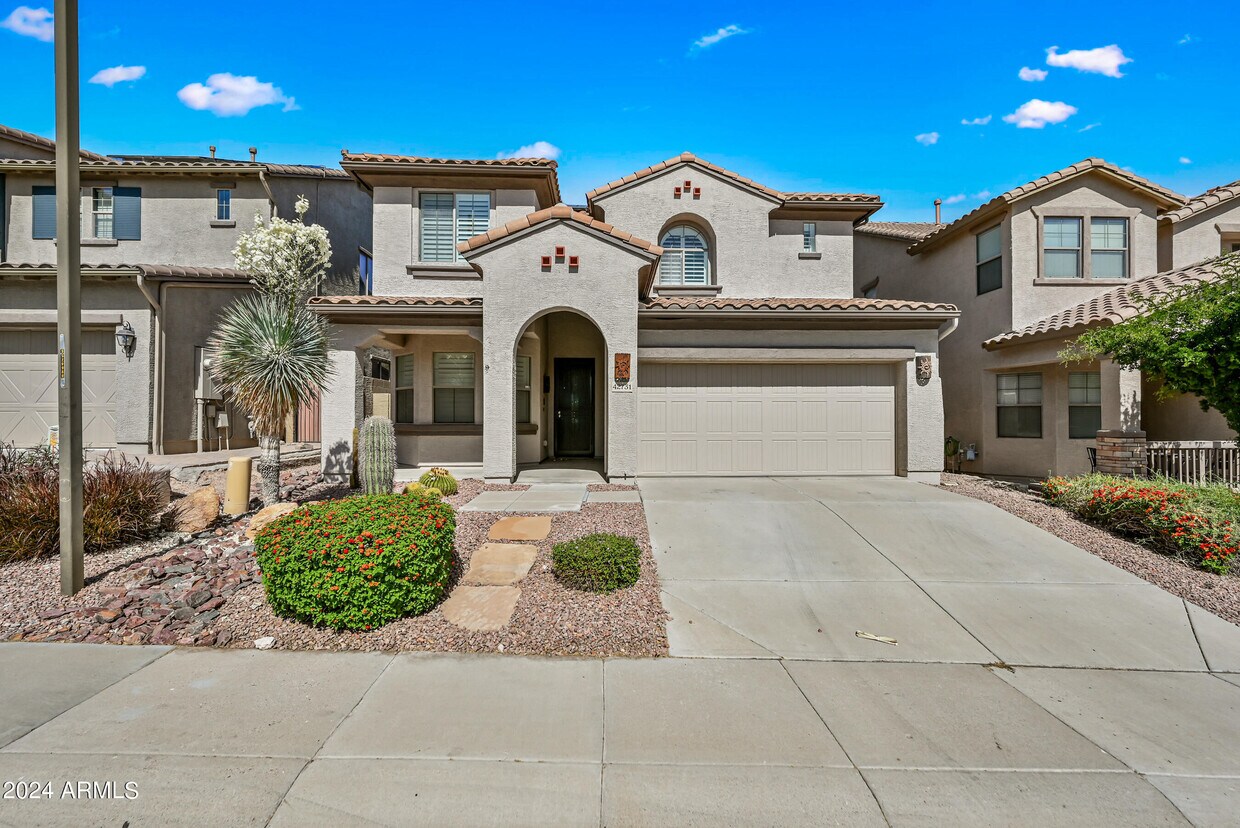 Primary Photo - 42731 N 43rd Dr