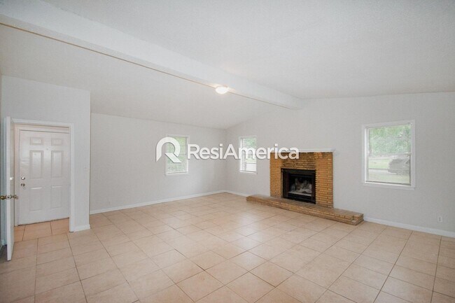 Foto del edificio - Renovated 3/2 in Great Location!