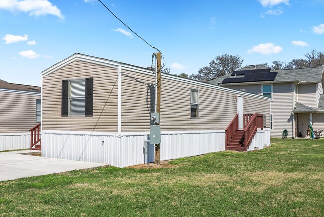 Building Photo - 3031 Bay Oaks Harbor Dr