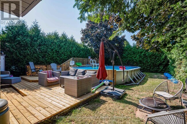 Building Photo - 586 Deerhurst Dr
