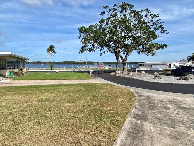 Foto del edificio - 274 Beach Ct