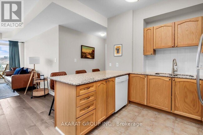 Photo du bâtiment - 3865 Lake Shore Blvd W