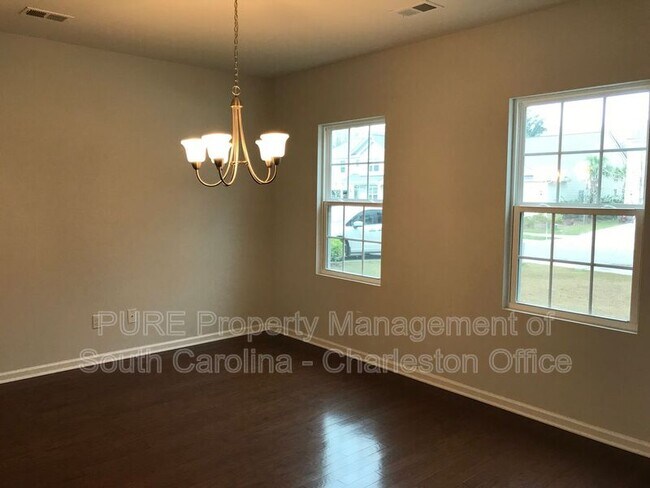 Foto del edificio - 3071 Conservancy Ln