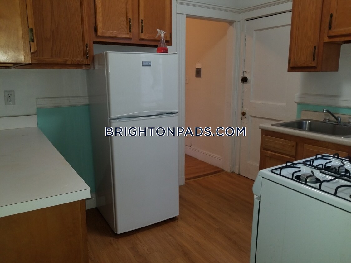 Primary Photo - 15 Egremont Rd