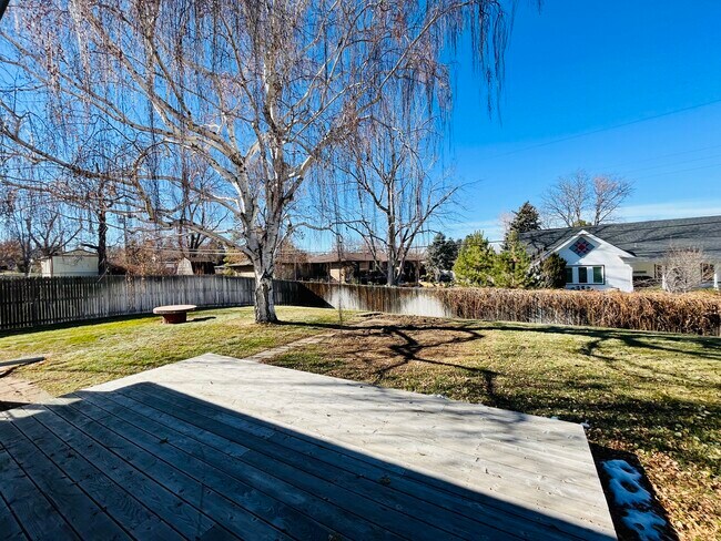 Building Photo - 5975 S Milwaukee Way