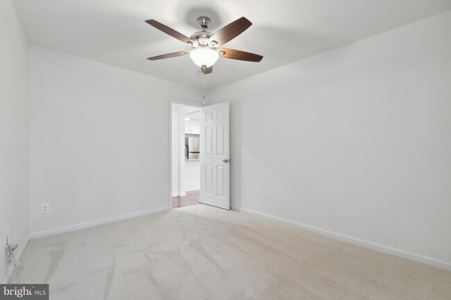 Foto del edificio - 5772 Rexford Ct