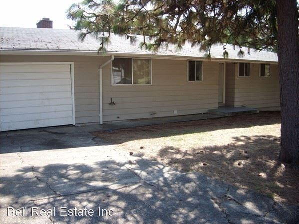Primary Photo - 5 br, 2.5 bath House - 2465 Olive St.