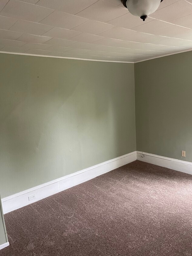 Building Photo - 493 Washington St