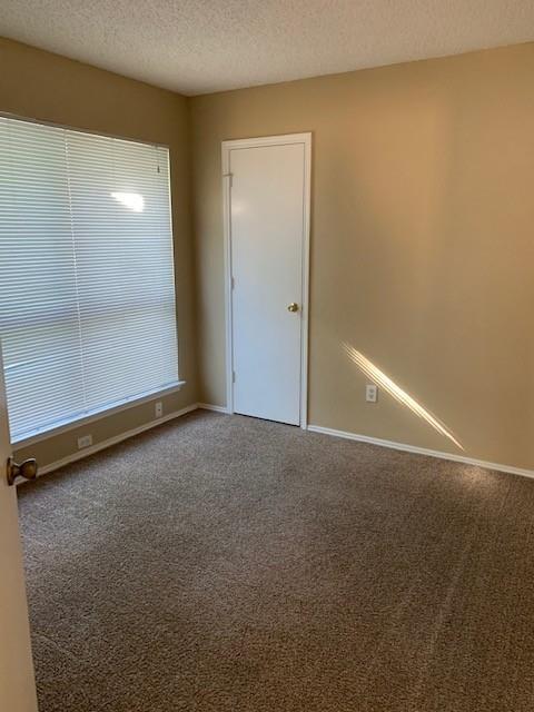 Foto del edificio - 303 Gregory Ln