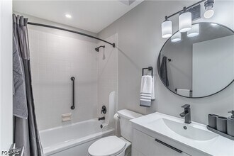 Building Photo - 7402 Lake Breeze Dr