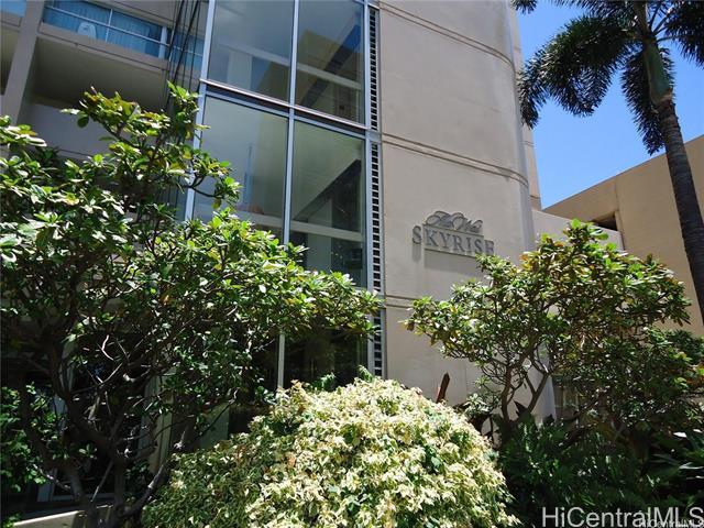 Foto del edificio - 555 University Ave
