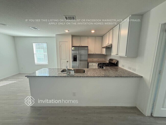 Building Photo - 14331 Estuary Pl