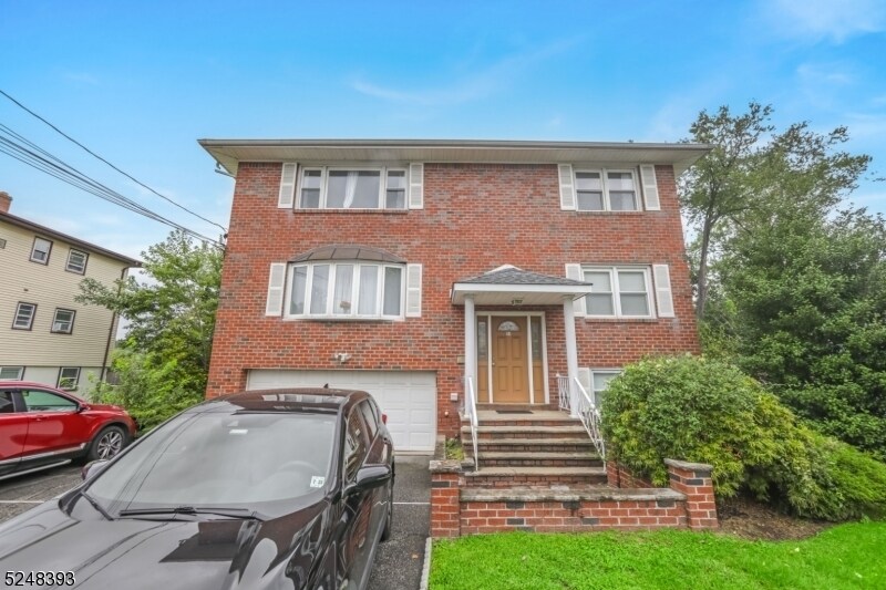 Primary Photo - 51 John St