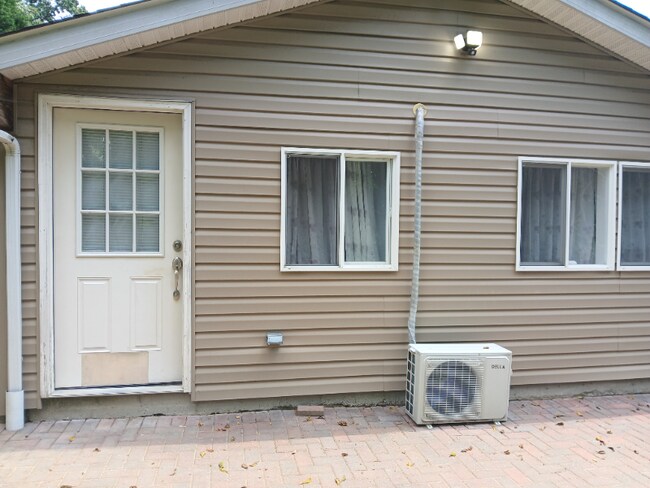 Foto del edificio - 204 Southwood Rd