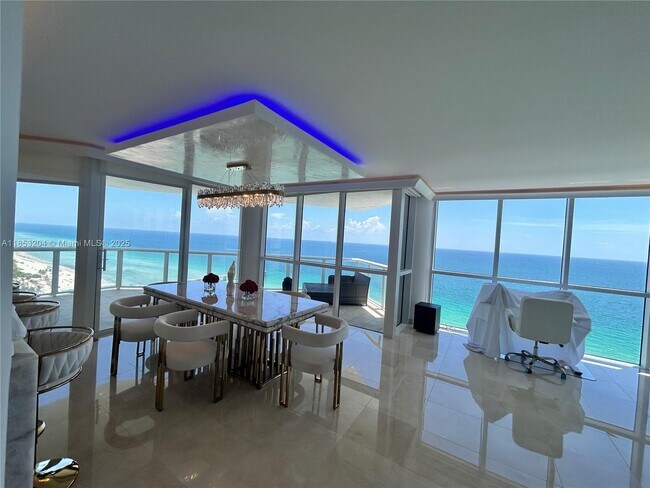 Foto del edificio - 16425 Collins Ave