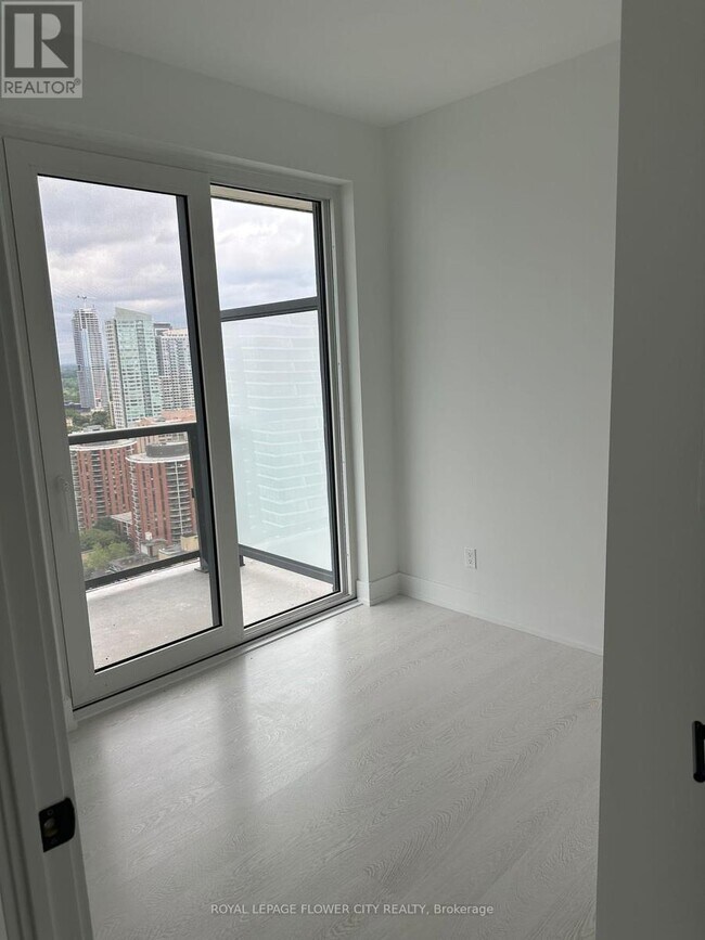 Photo du bâtiment - 308-3308 Jarvis St