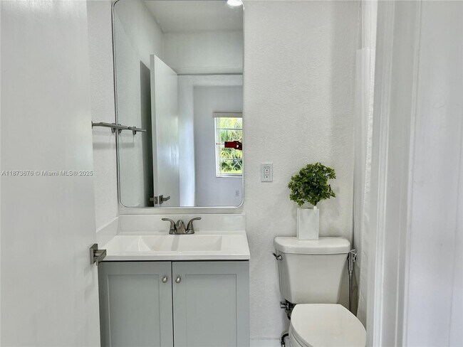 Foto del edificio - 12024 SW 110th St Cir E