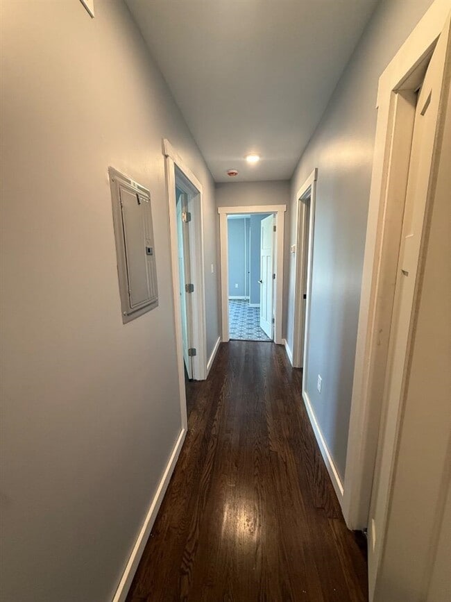 Foto del edificio - 709 Ridgecrest Way