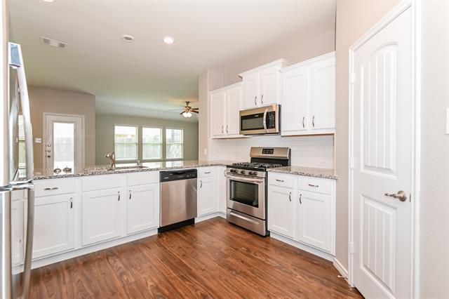 Building Photo - 571 Kara Dr