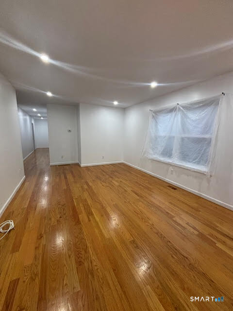 Foto del edificio - 339 Harral Ave