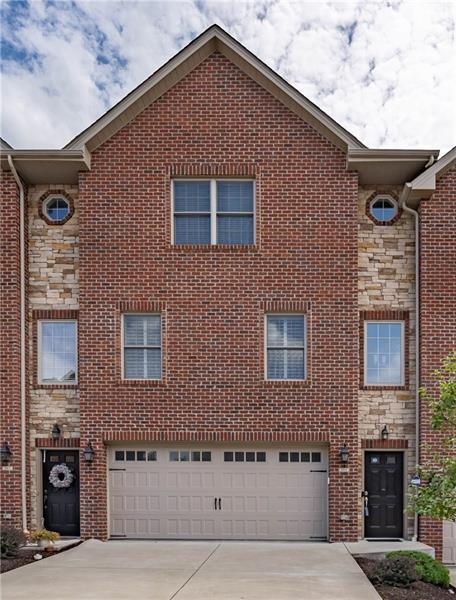 Building Photo - 569 Chesnic Dr