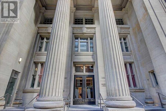 Photo du bâtiment - 197 Yonge St